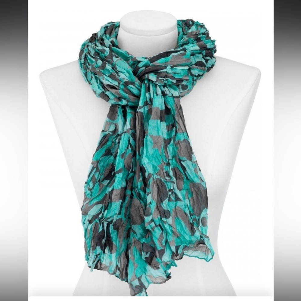 Elegant Teal and Gray Scarf